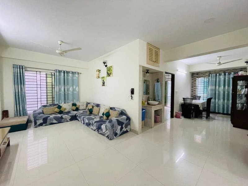 1550 sft Flat For Sale Bashundhara R/A