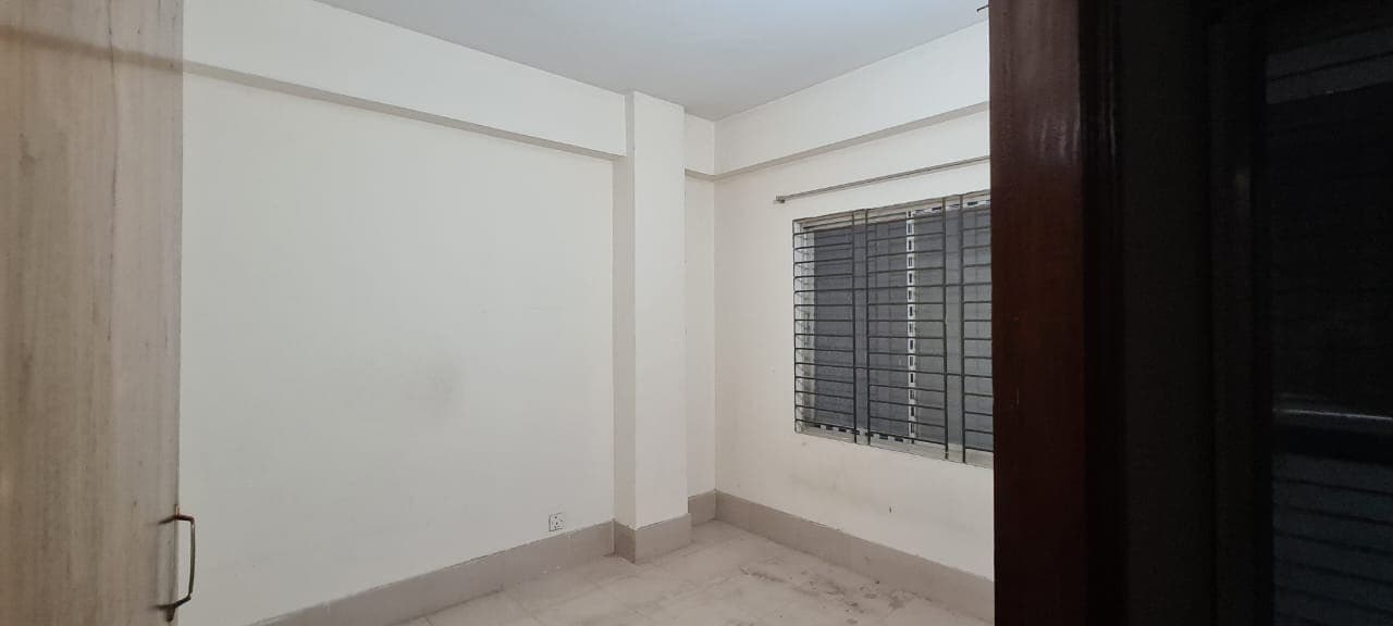 Urgent flat sale in jatrabari