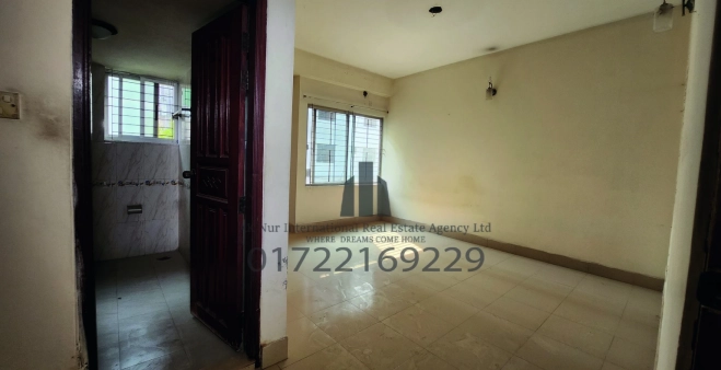  1352 sqft,  3 Bedroom   Flat for sale in Road 07 , Dhanmondi