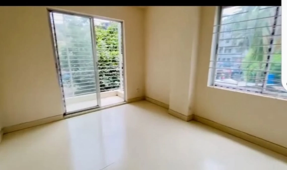  1310 sqft,  3 Bedroom   Flat for sale in  Rampura