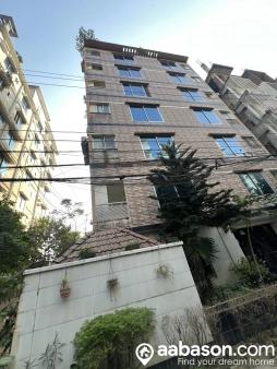  1800 Sqft,   Flat for sale in  Bashundhara Residential Area