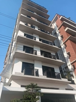  1450 sqft,  3 Bedroom   Flat for sale in  Bashundhara Residential Area