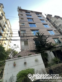  1800 Sqft,   Flat for sale in  Bashundhara Residential Area