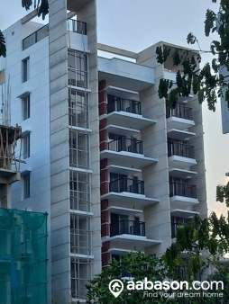 2100 Sqft,   Flat for sale in  Bashundhara Residential Area