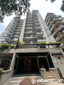  4 Bedroom Flat for rent in Road 6A  Dhanmondi