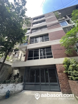  3 Bedroom Flat for rent in  Dhanmondi