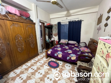  850 Sqft,   Flat for sale in  Shewrapara