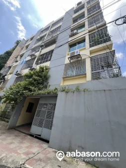  3 Bedroom Flat for rent in  Lalmatia