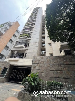  3 Bedroom Flat for rent in  Lalmatia