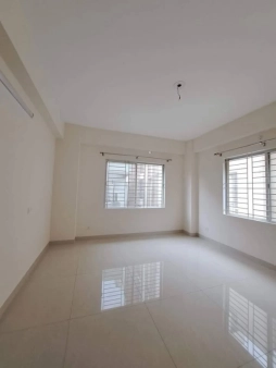  1450 sqft,  4 Bedroom   Flat for sale in  Banasree